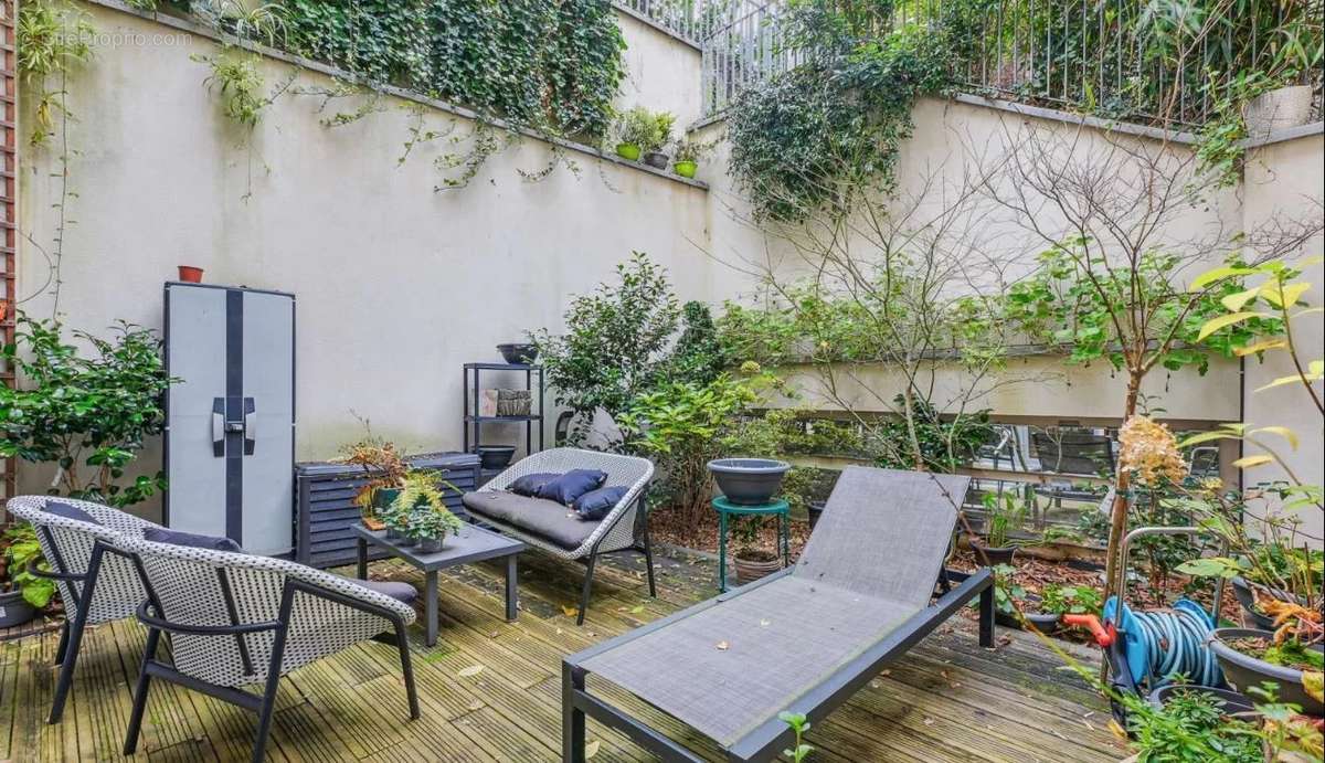 Appartement à PARIS-19E