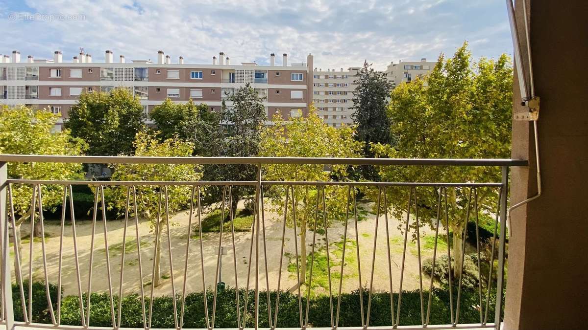 Appartement à MARSEILLE-9E