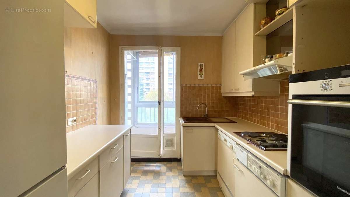 Appartement à MARSEILLE-9E