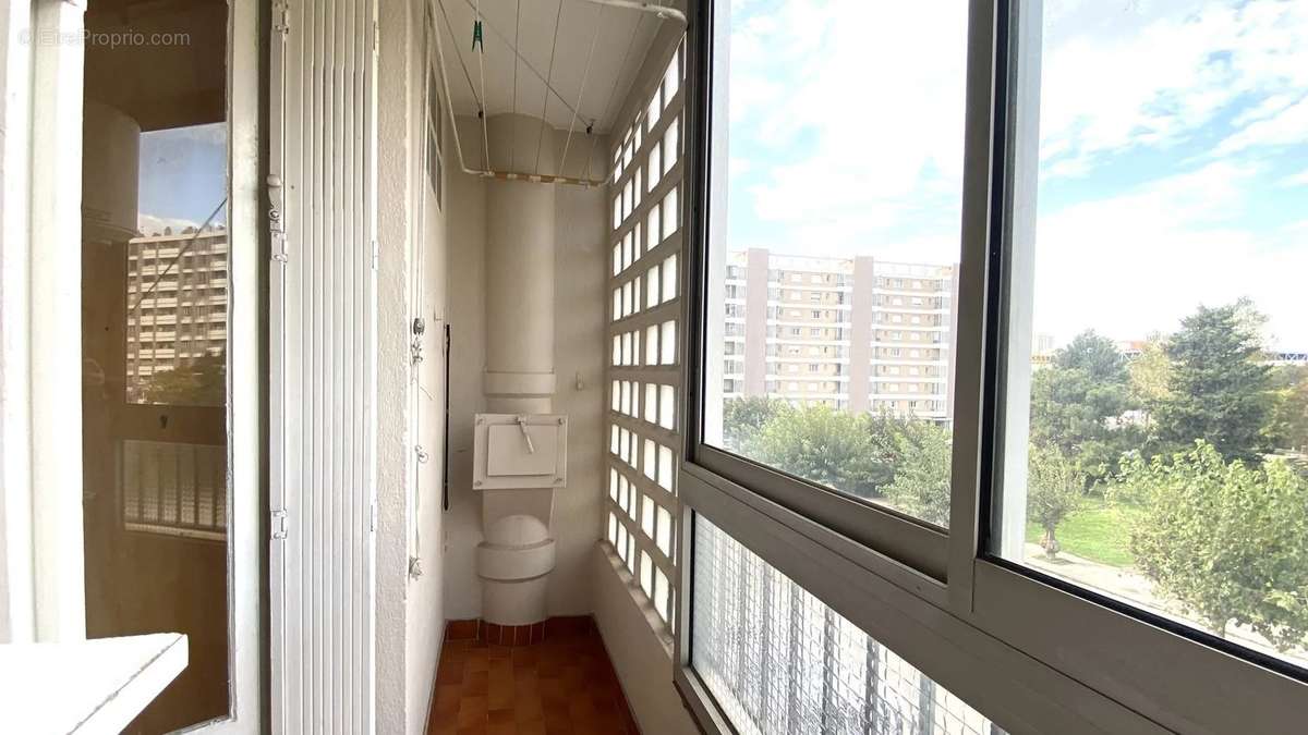 Appartement à MARSEILLE-9E