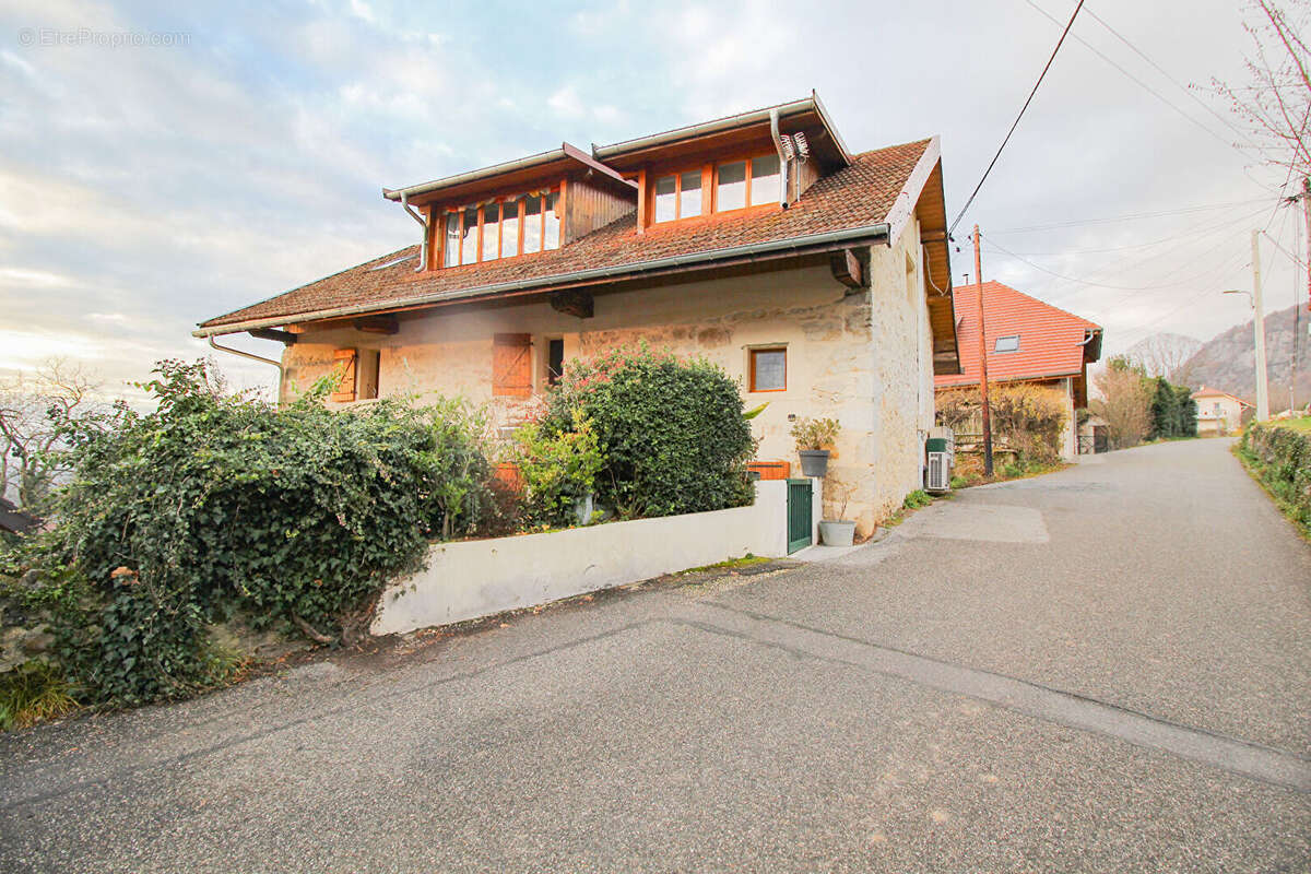 Appartement à CHINDRIEUX