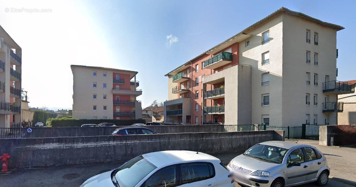 Appartement à BOURGOIN-JALLIEU