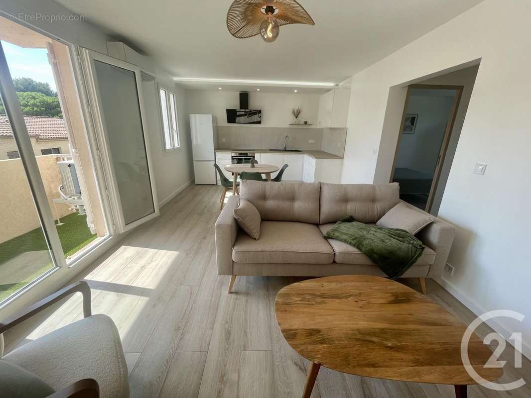 Appartement à SIX-FOURS-LES-PLAGES