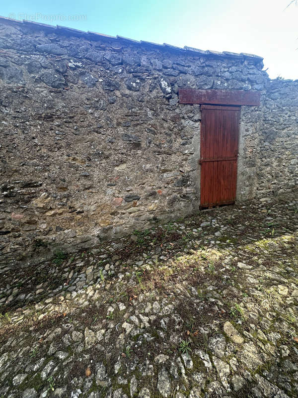 Maison à VILLEROUGE-TERMENES