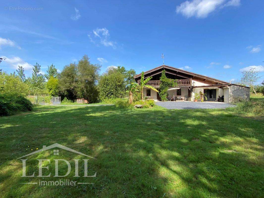 Maison à LABASTIDE-D&#039;ARMAGNAC