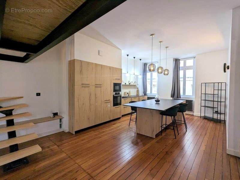 Appartement à BORDEAUX