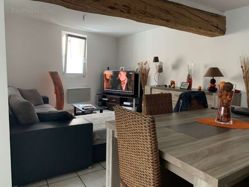 Appartement à CHATEAUNEUF-SUR-SARTHE