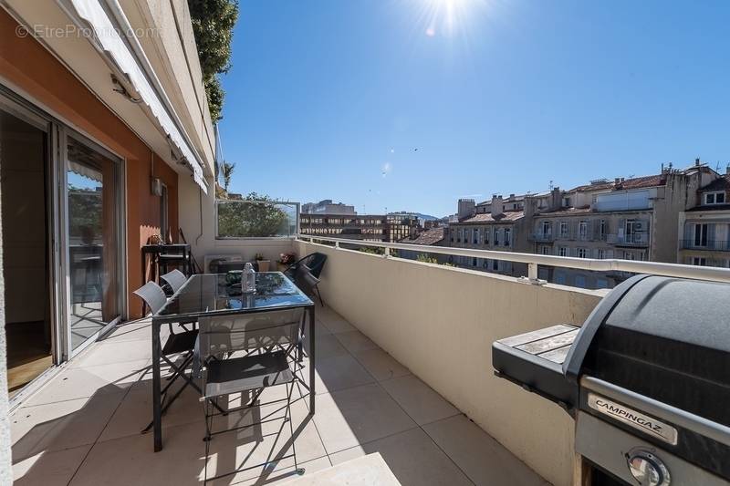 Appartement à MARSEILLE-8E