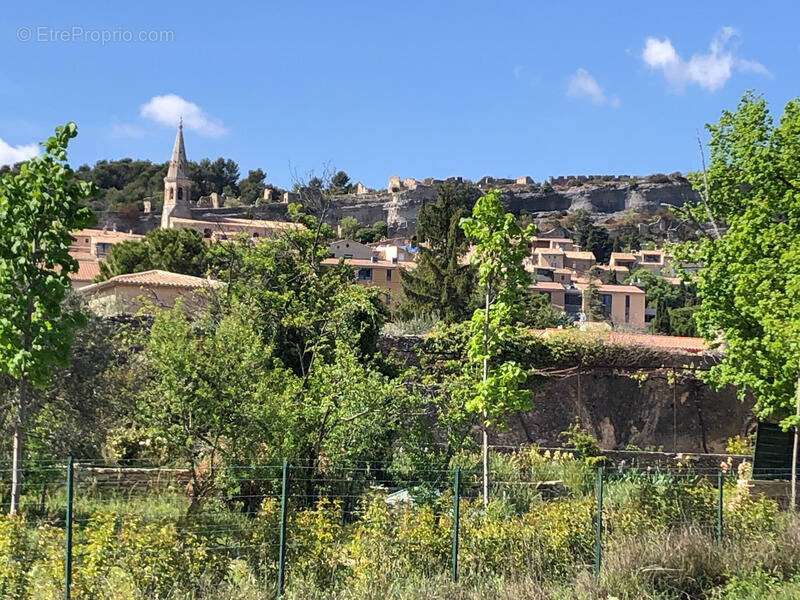 Terrain à SAINT-SATURNIN-LES-APT