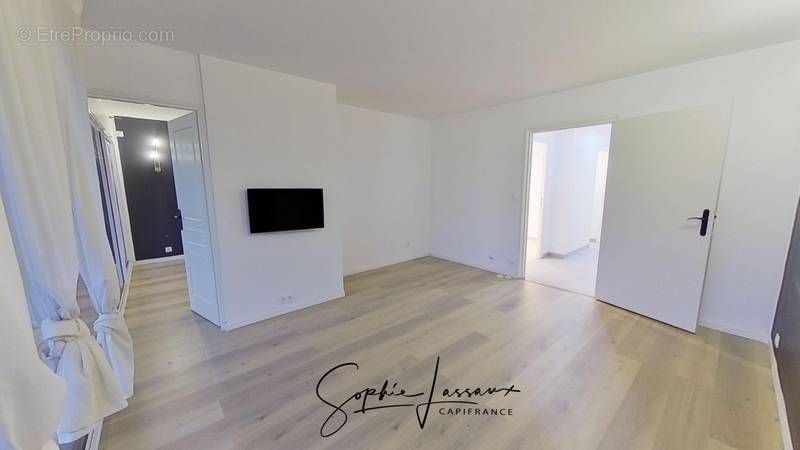 Appartement à LOUVRES