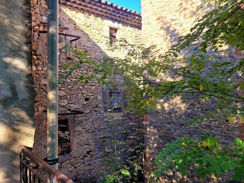 Maison à SAINT-CHRISTOL-LES-ALES