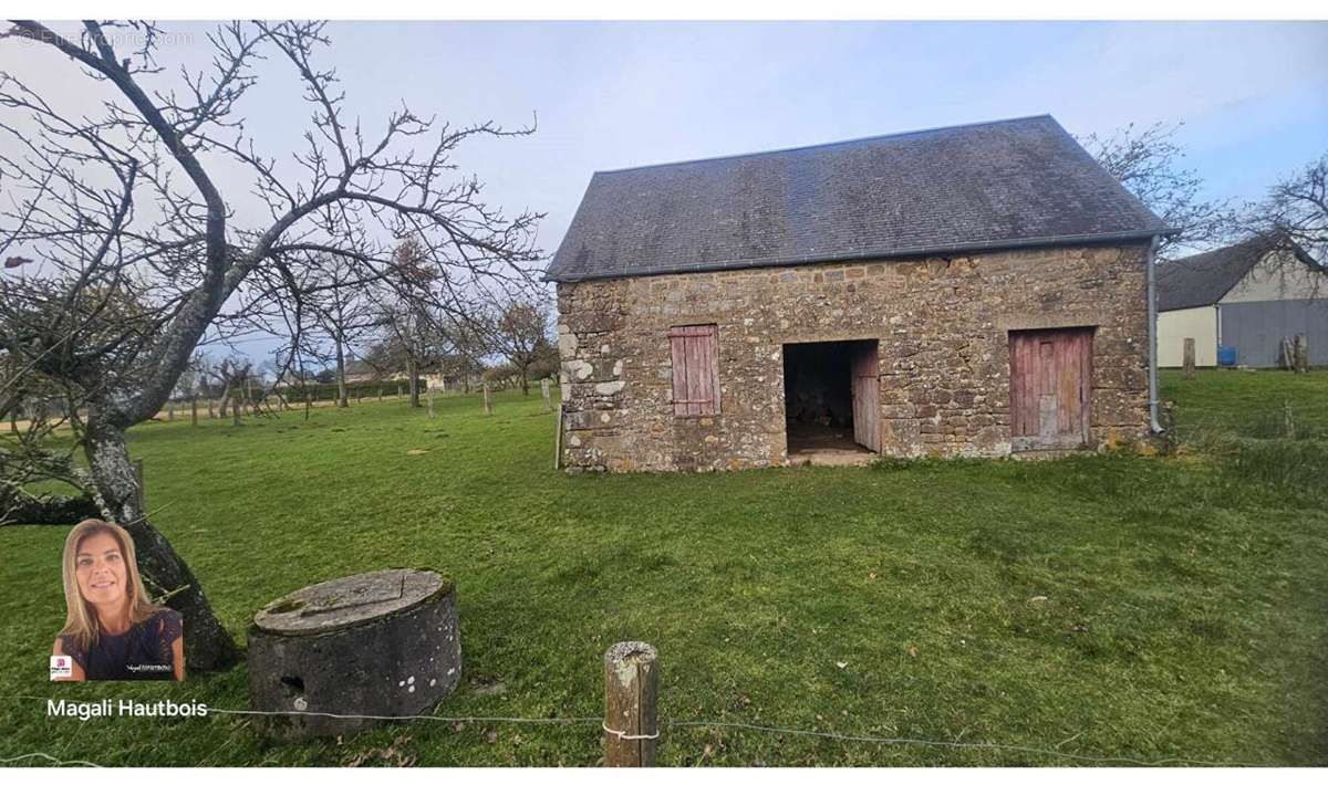 Maison à SAINT-HILAIRE-DU-HARCOUET