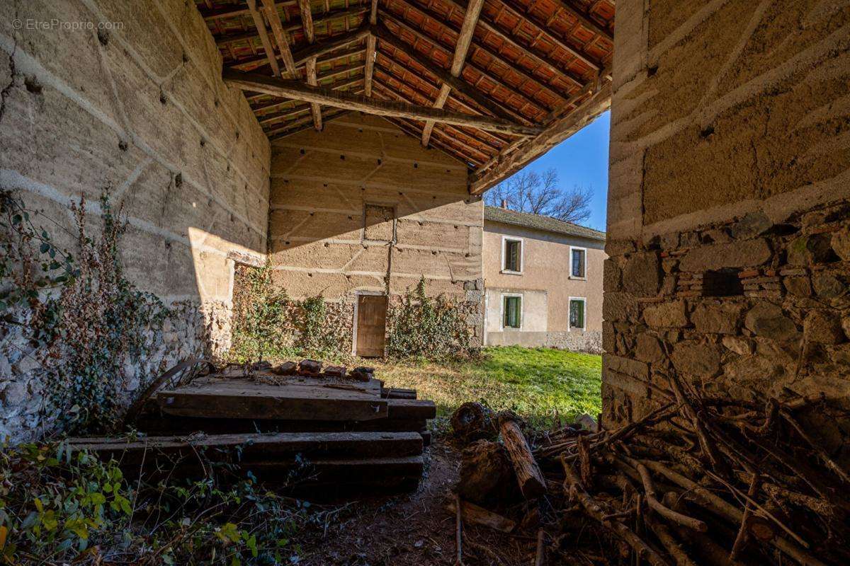 Maison à VILLECHENEVE