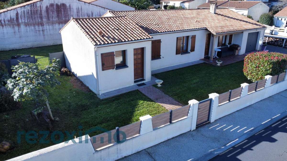 Maison à MESCHERS-SUR-GIRONDE