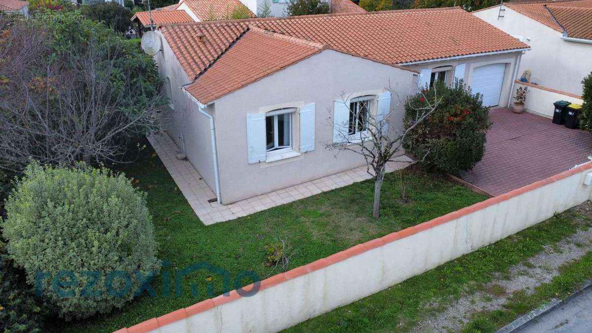 Maison à SAINT-GEORGES-DE-DIDONNE