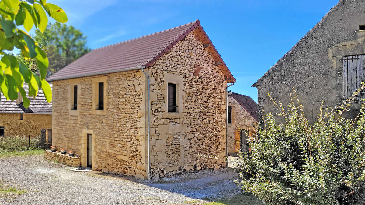 Maison à MARCILLAC-SAINT-QUENTIN