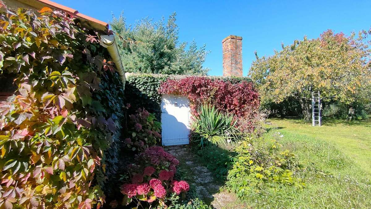 Maison à L&#039;HERMENAULT