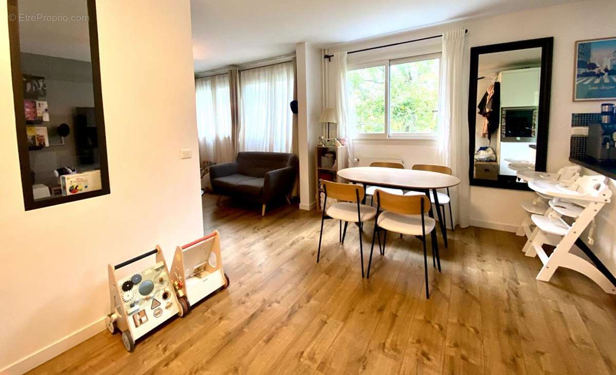 Appartement à SEVRES