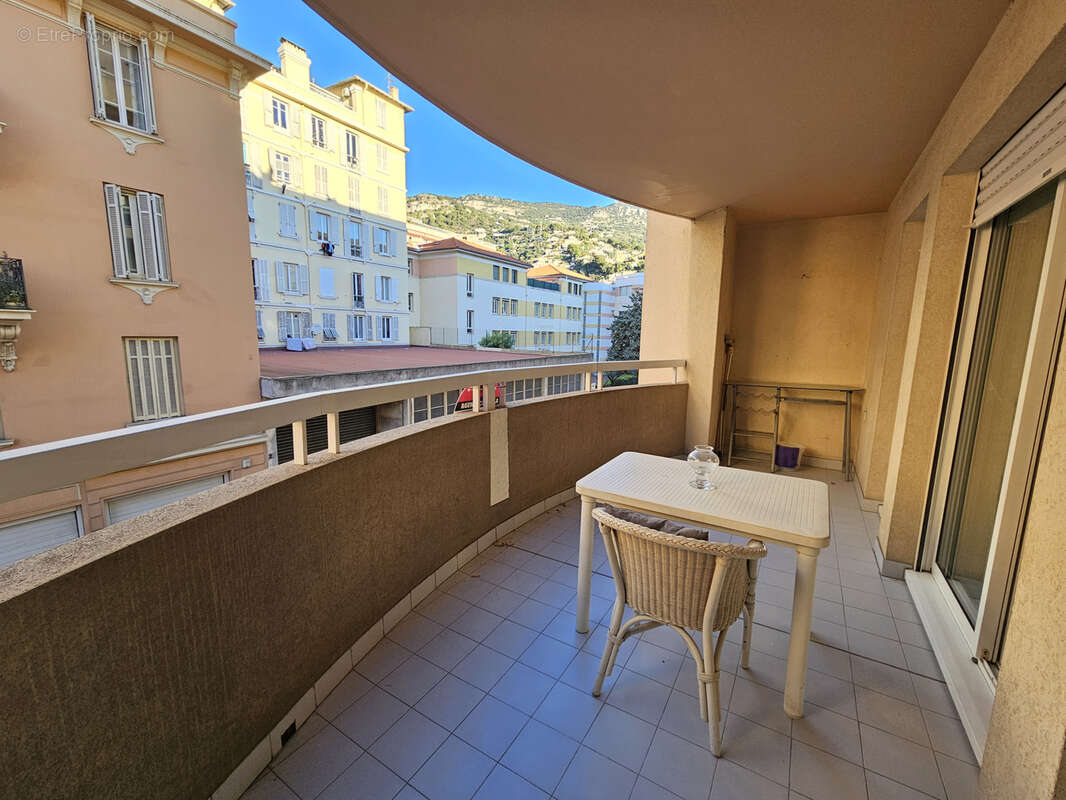 Appartement à BEAUSOLEIL