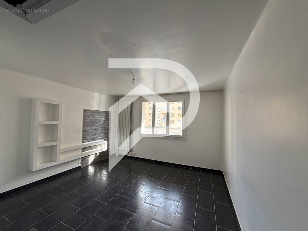 Appartement à MARSEILLE-15E