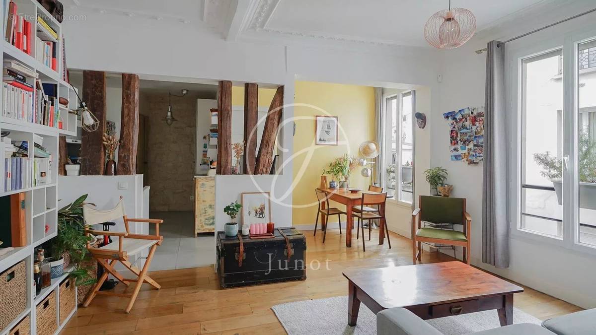 Appartement à PARIS-18E