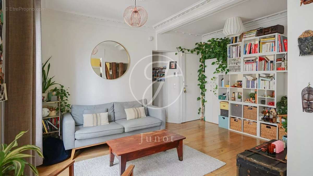 Appartement à PARIS-18E