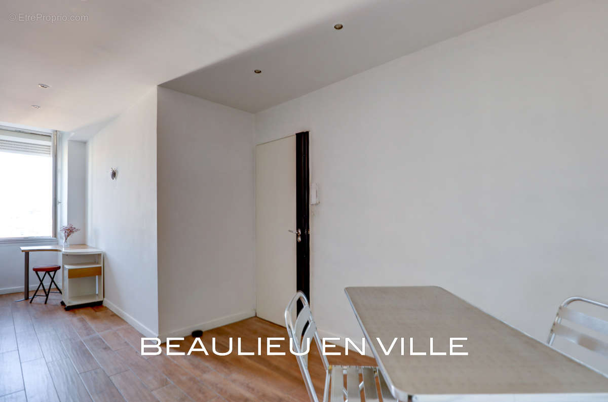 Appartement à MARSEILLE-7E