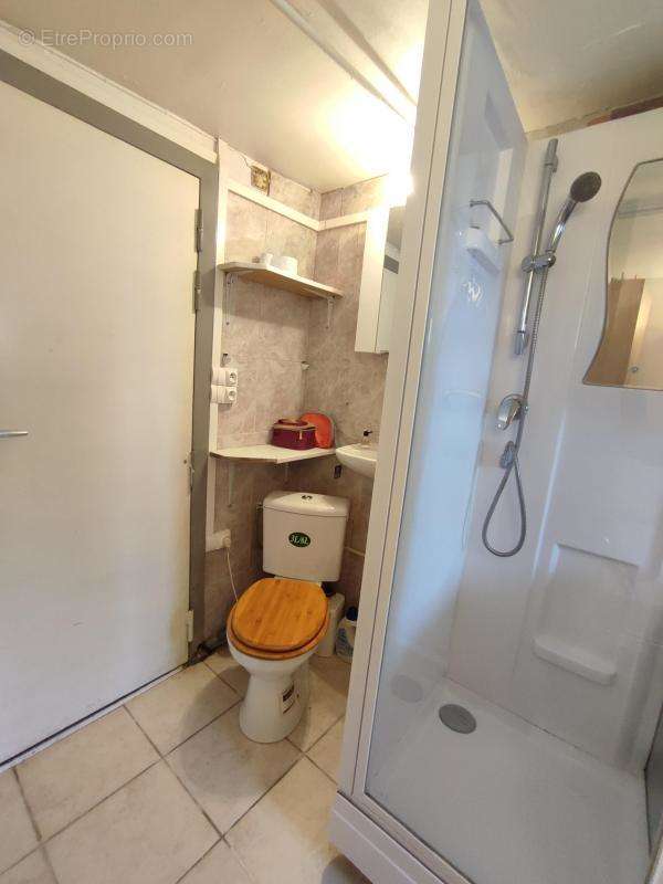 Appartement à PARIS-8E