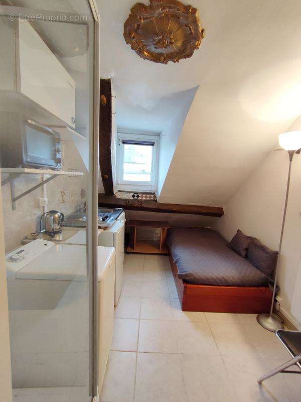 Appartement à PARIS-8E