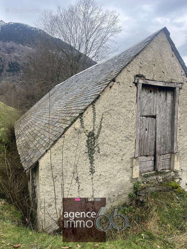 Maison à LUZ-SAINT-SAUVEUR