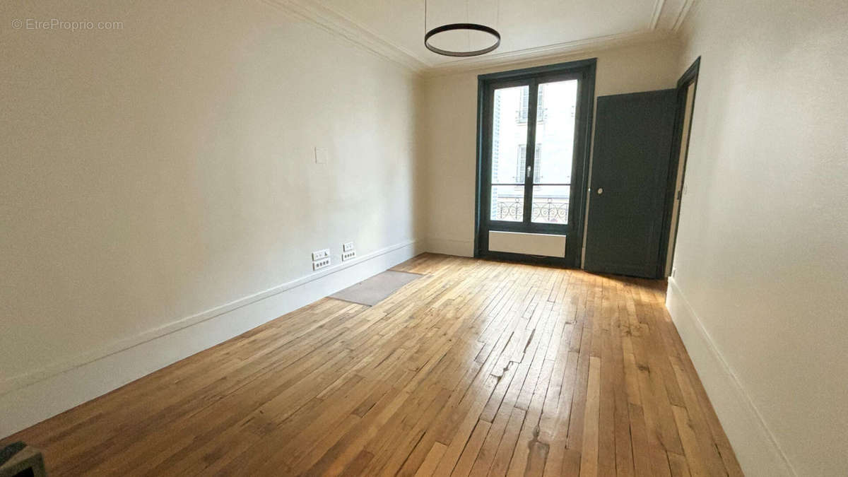 Appartement à PARIS-6E