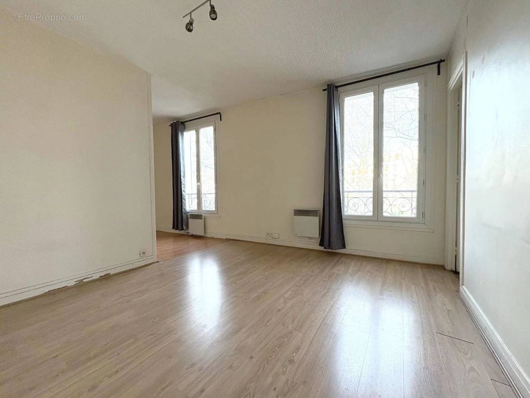 Appartement à NEUILLY-SUR-SEINE