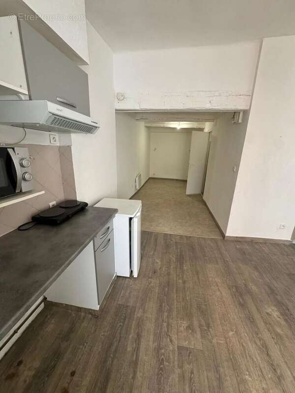 Appartement à MARSEILLE-2E