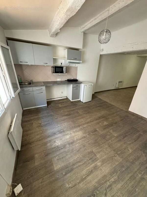 Appartement à MARSEILLE-2E