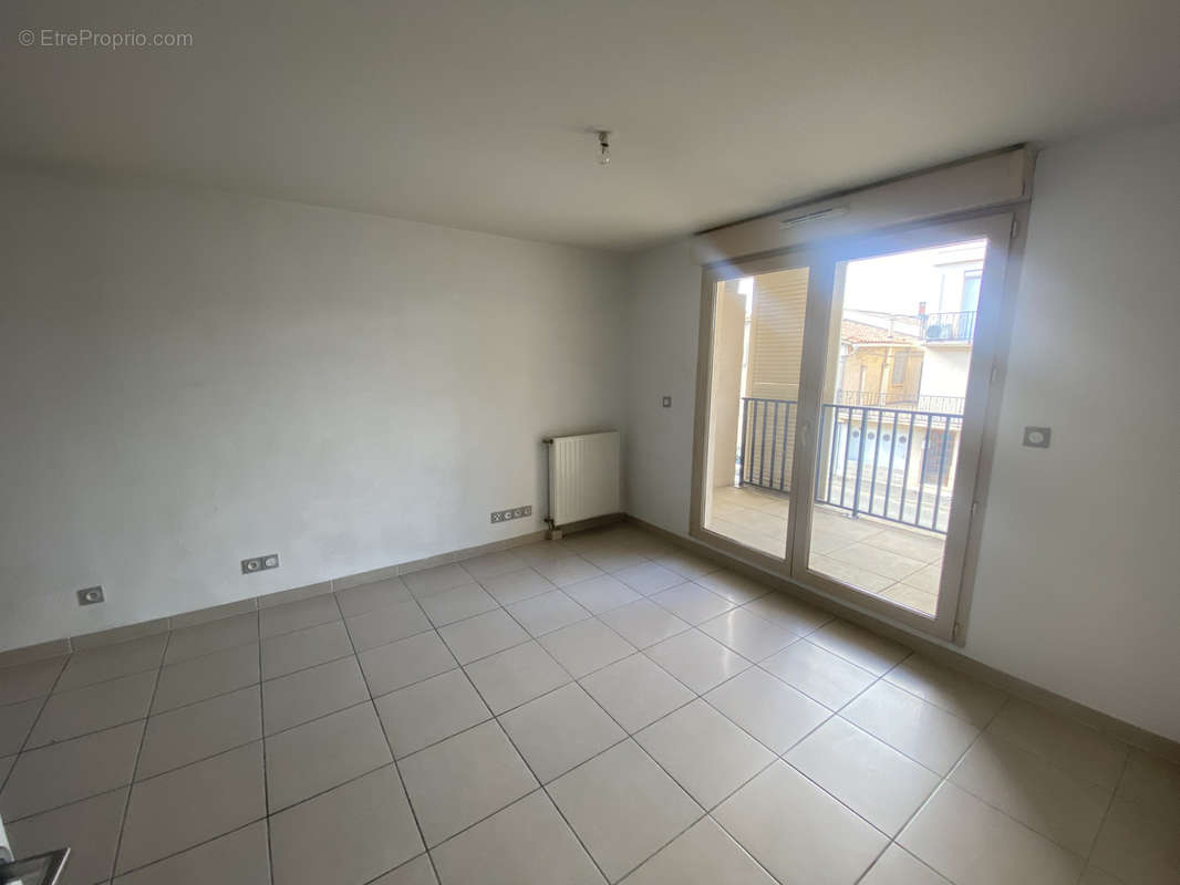 Appartement à MAUGUIO