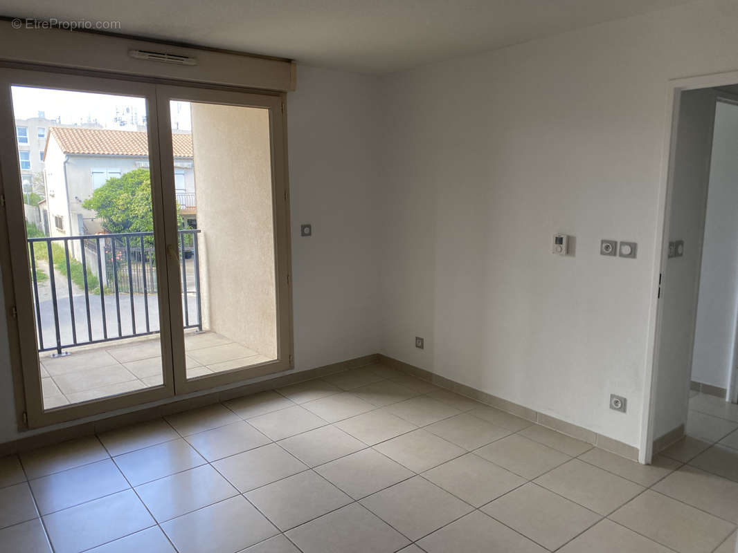 Appartement à MAUGUIO