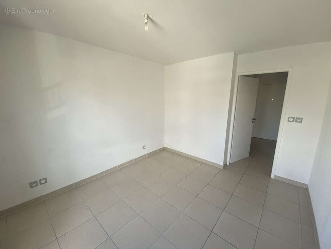 Appartement à MAUGUIO