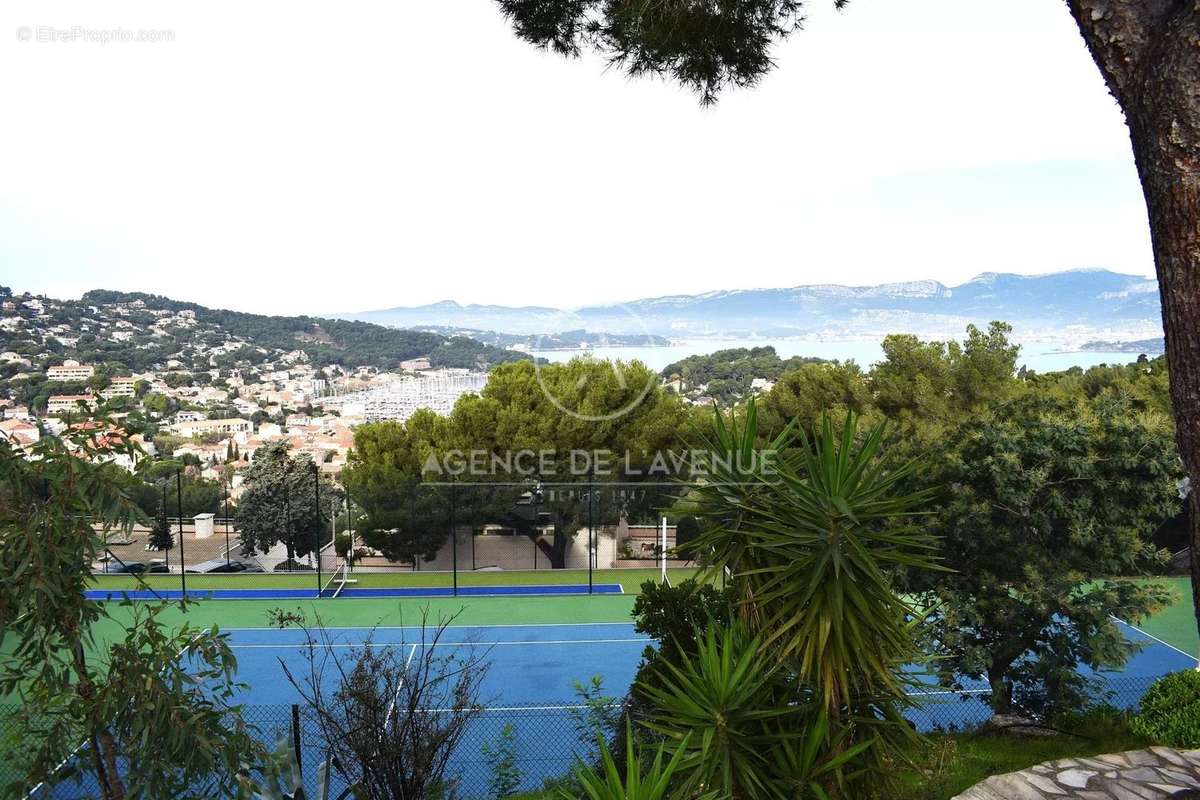 Appartement à SAINT-MANDRIER-SUR-MER