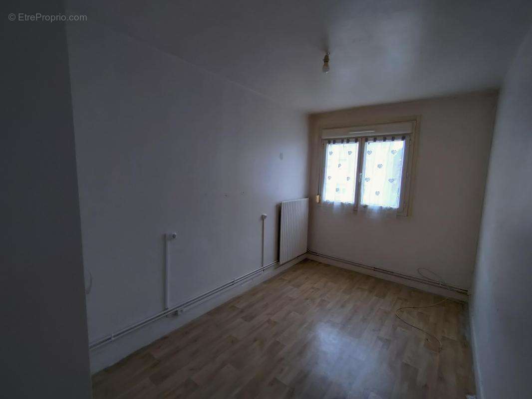 Appartement à SAINT-JUST-EN-CHAUSSEE