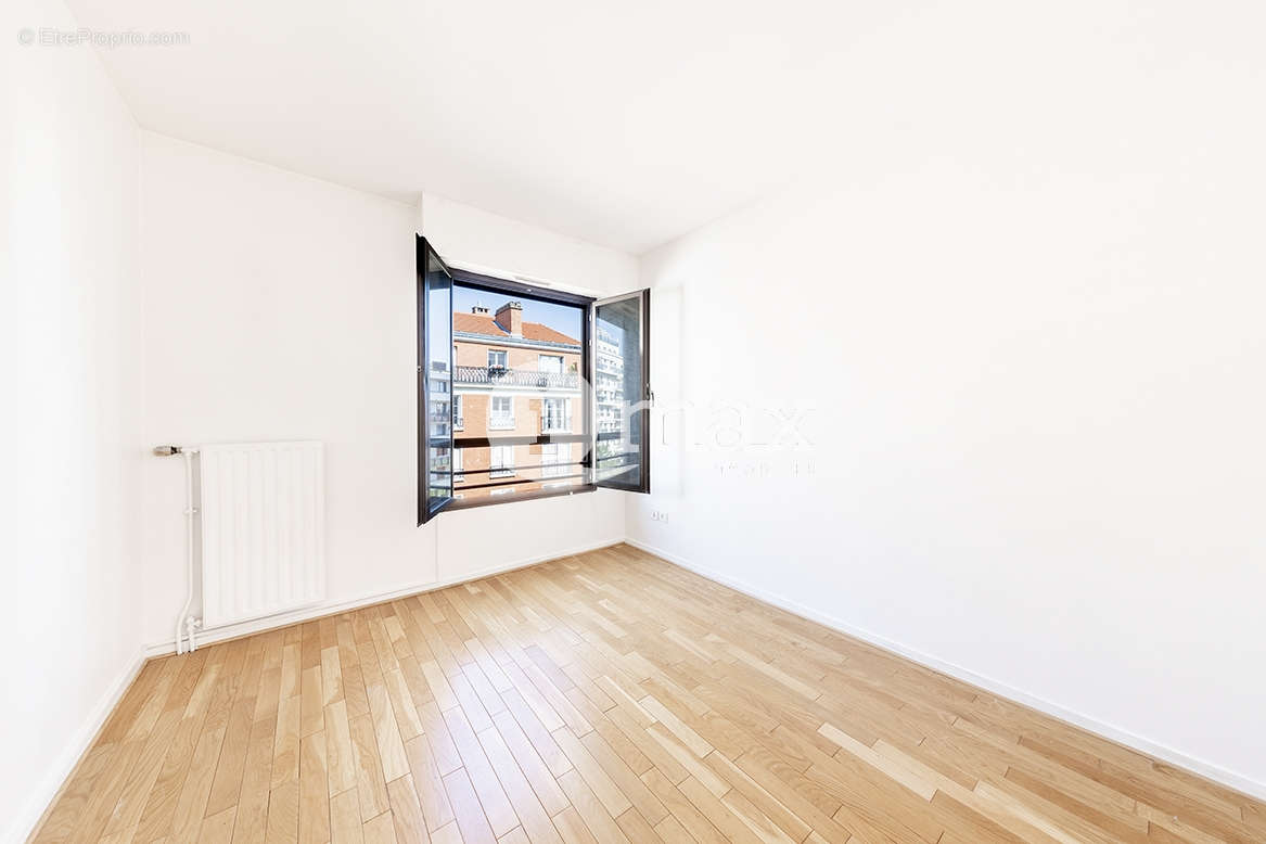 Appartement à LEVALLOIS-PERRET