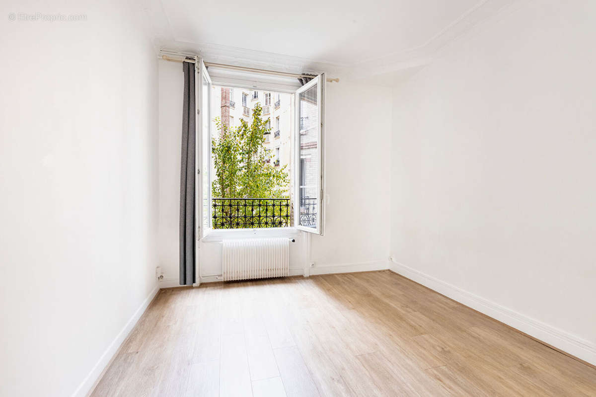 Appartement à LEVALLOIS-PERRET