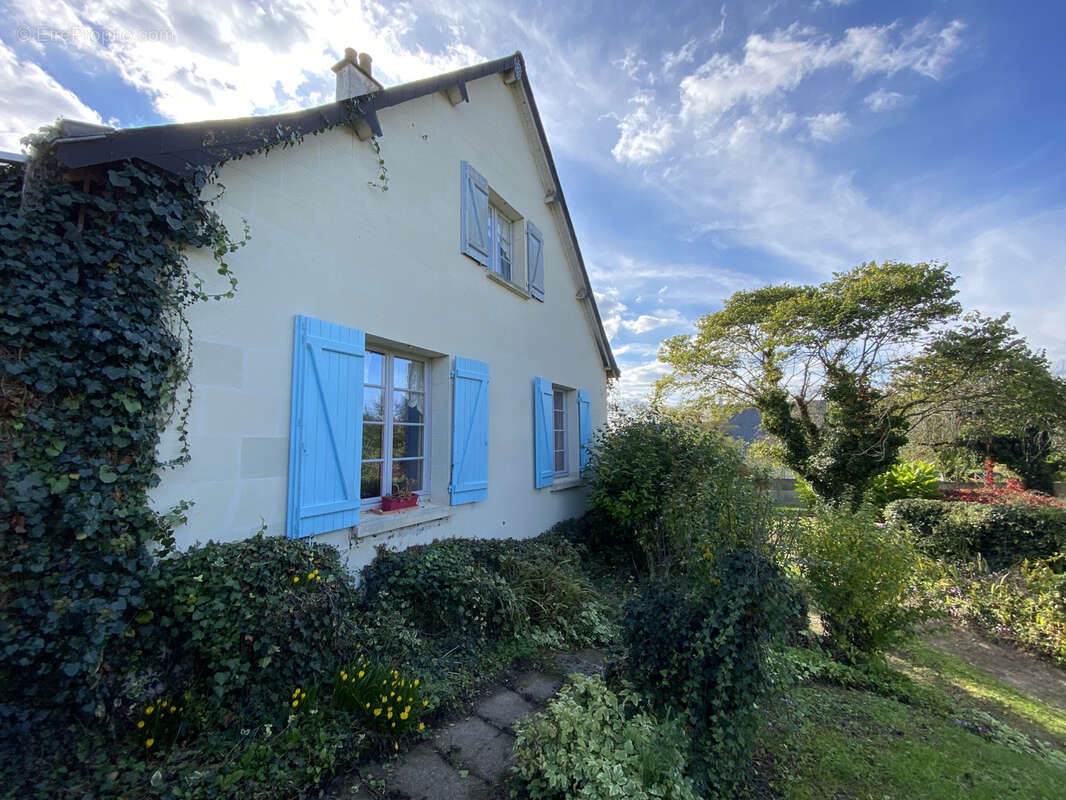 Maison à VILLEBERNIER