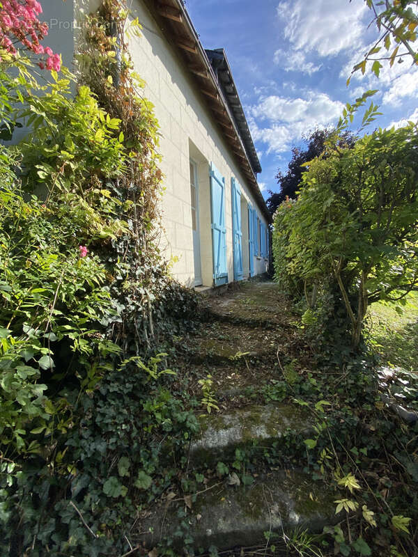 Maison à VILLEBERNIER