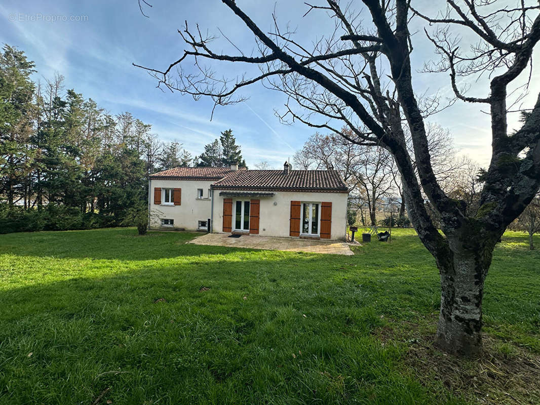 Maison à SAINT-SYLVESTRE-SUR-LOT