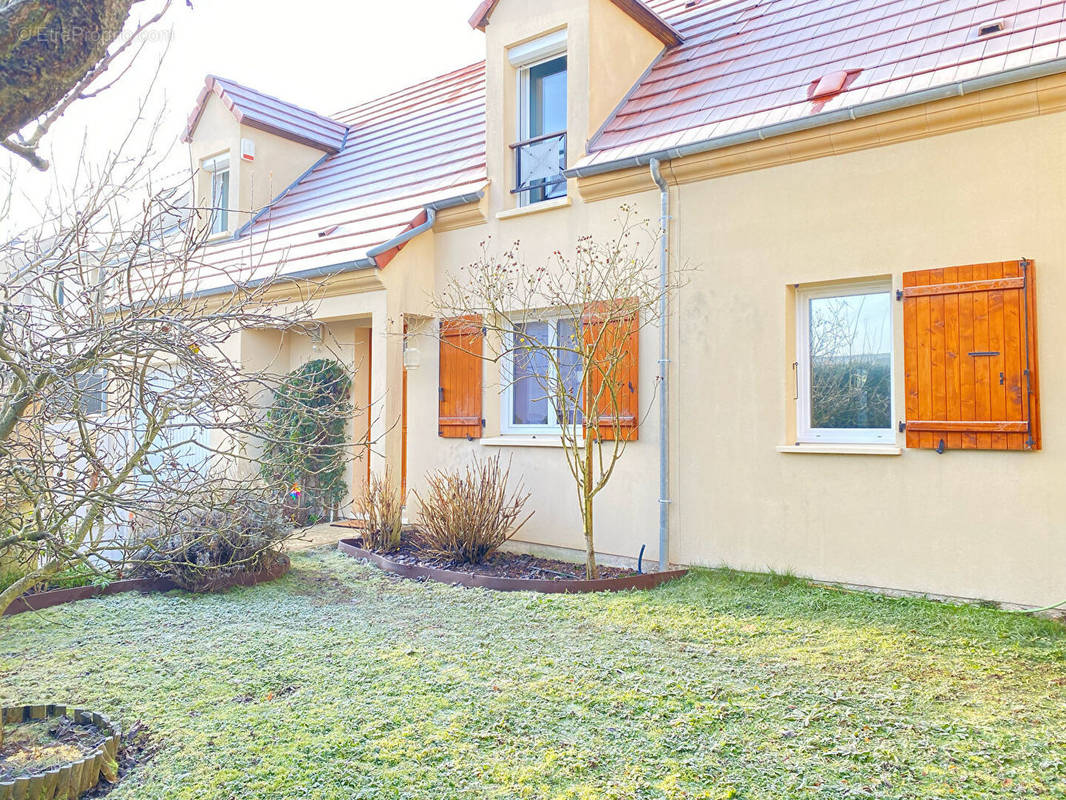 Maison à NANTEUIL-LES-MEAUX