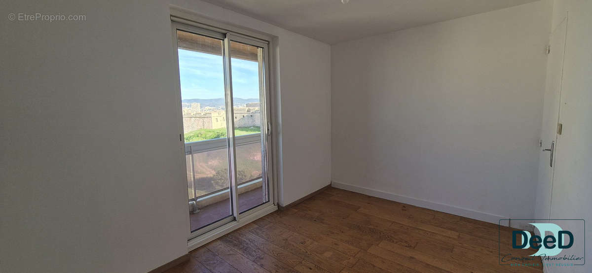 Appartement à MARSEILLE-7E