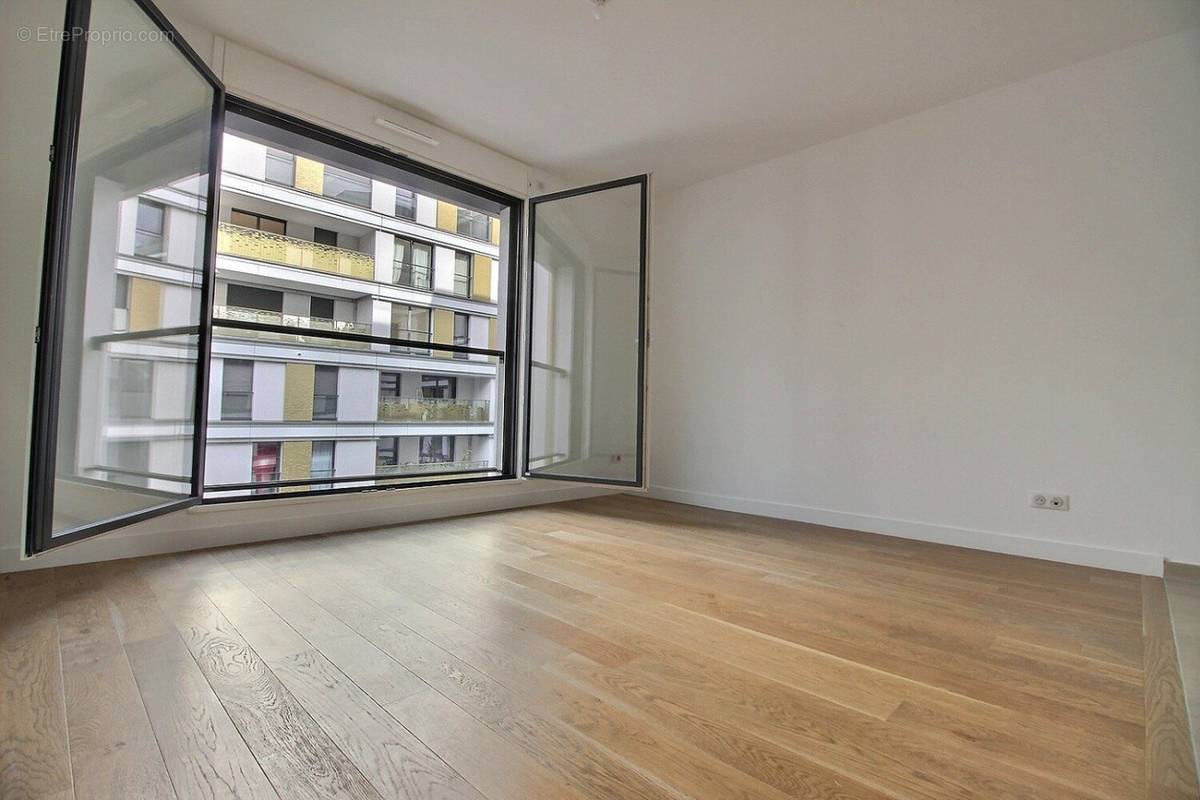 Appartement à ISSY-LES-MOULINEAUX