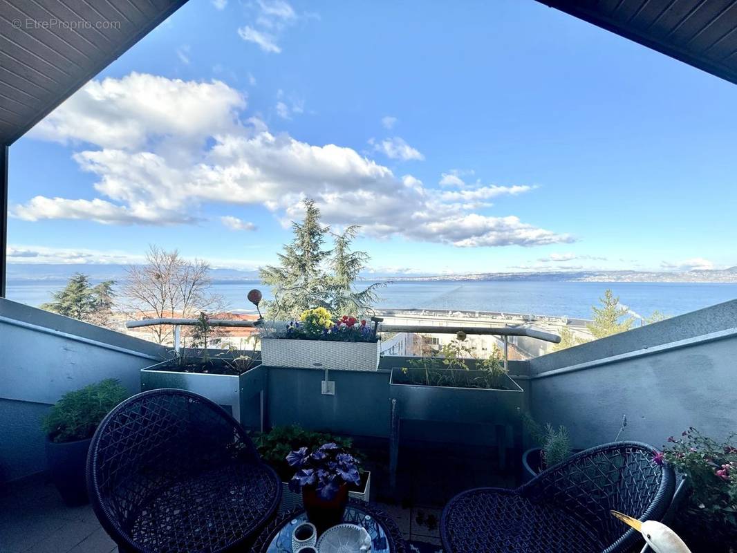 Appartement à EVIAN-LES-BAINS