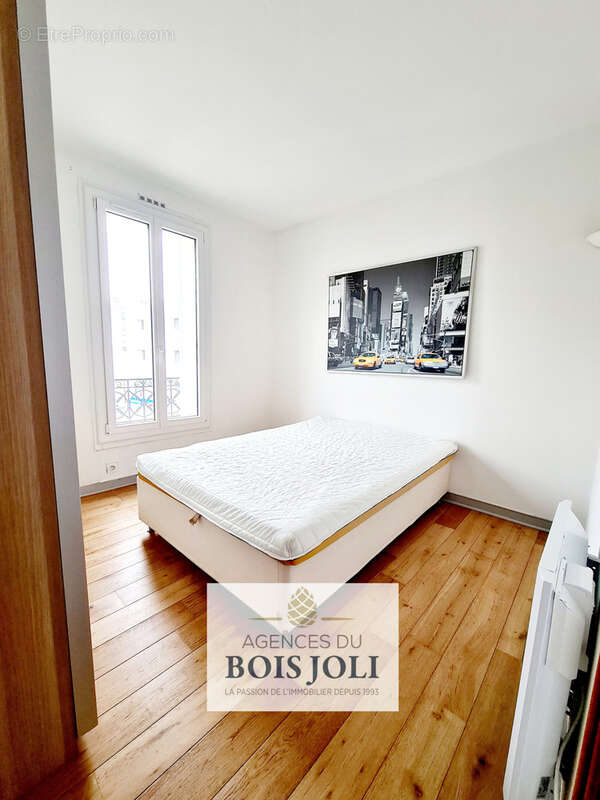 Appartement à COURBEVOIE