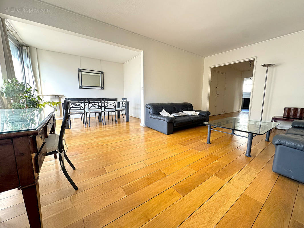 Appartement à PARIS-11E